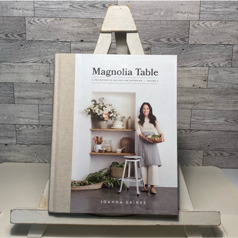 Magnolia Table Volume 2 Cookbook by Joanna Gaines - Picture 1 of 3